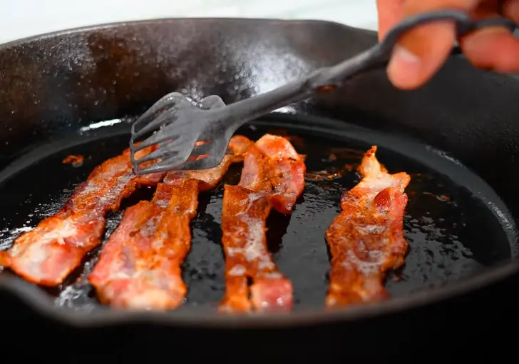 Fry bacon
