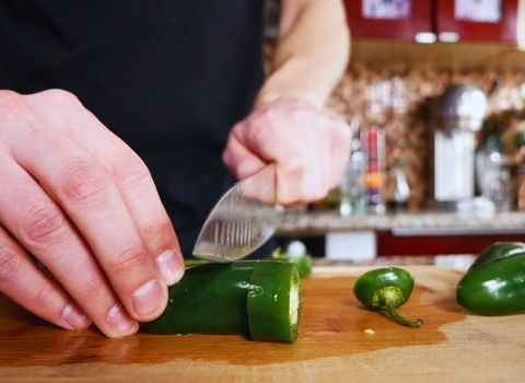 Chop the spicy stuff
