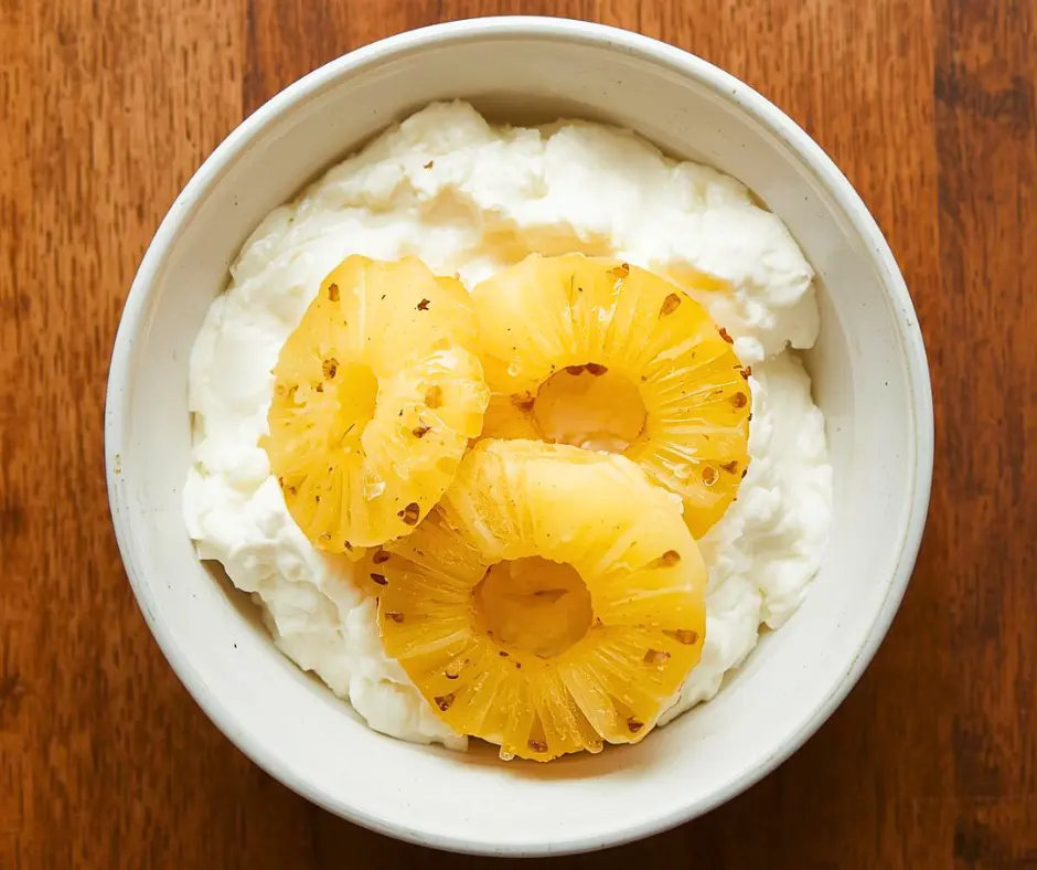 Classic Cottage Cheese with Pineapple Rings