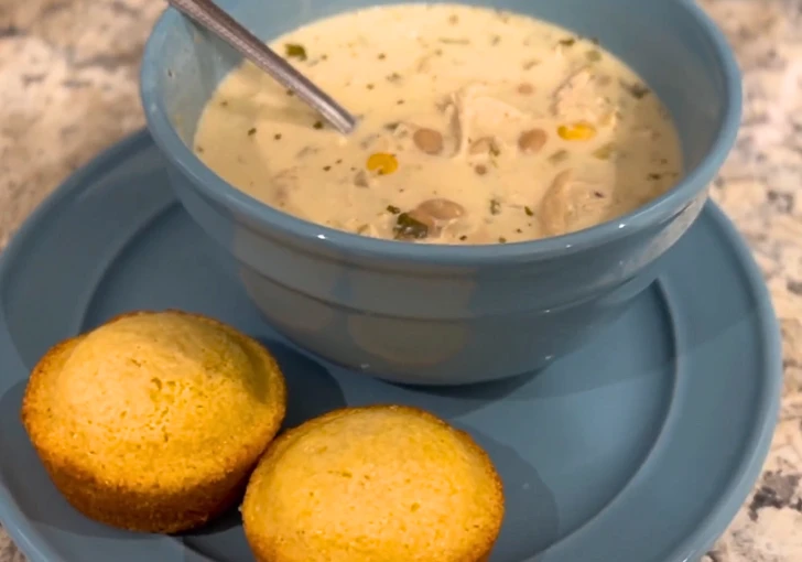 Crockpot White Chicken Chili Serving