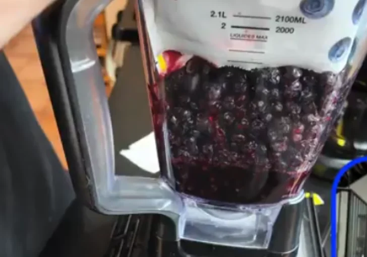 Step 1 Thaw the Blueberries 1